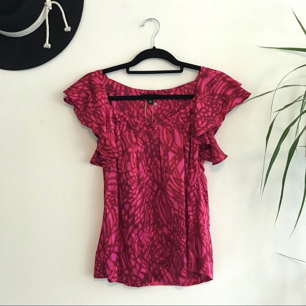 Banana Republic silk pink red ruffle sleeve top XS